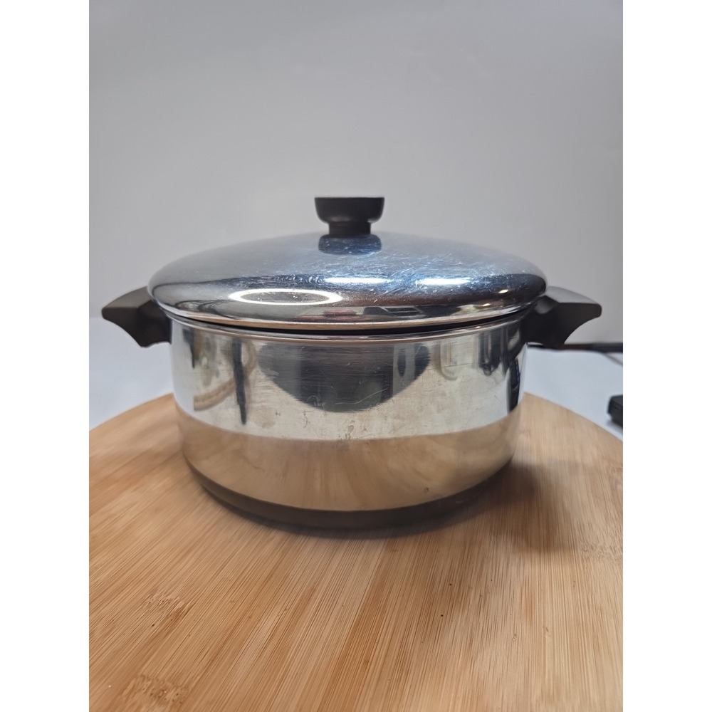 Revere Ware 4 1/2 Qt Stock Pot w/ Lid Clinton ILL USA Copper Bottom